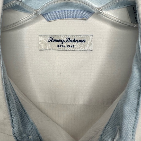 Tommy Bahama Men's Nova Wave Cotton-Blend Short-Sleeve Shirt - Picture 4 of 14